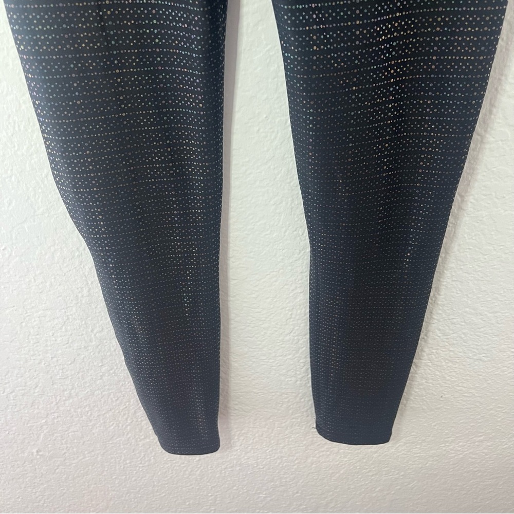 Spanx Metallic Mist 7/8 Leggings Size Medium - Picture 8 of 12